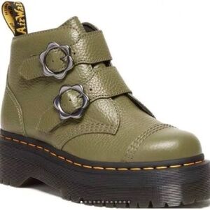 Devon Khaki Green size 7 Dr Martens